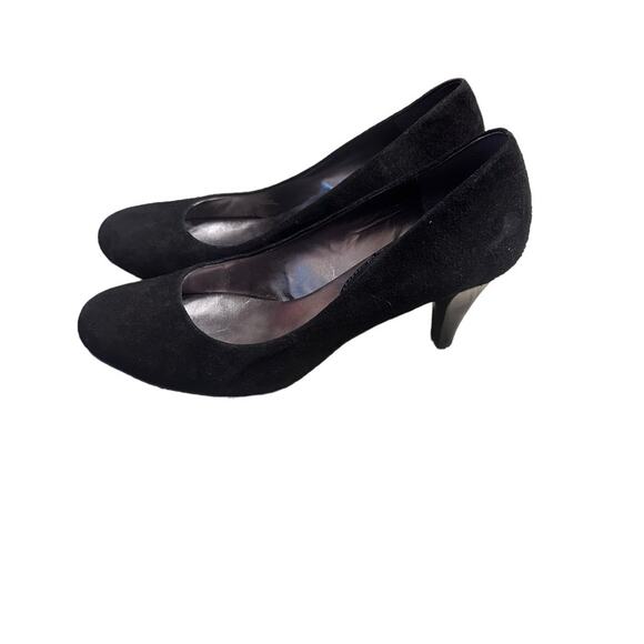 Banana Republic size 7 Suede Pumps - Picture 5 of 6